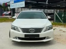 2014 Toyota Camry 2.0 GX Sedan / Premium Red Leather Seat