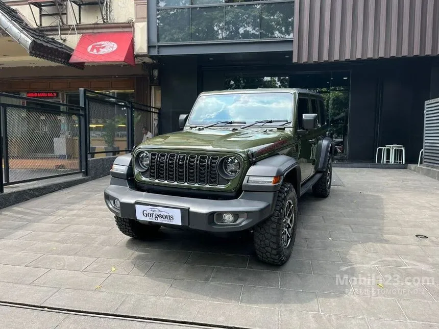 Jual Mobil Jeep Wrangler 2024 Rubicon Unlimited 2.0 di Kepulauan Riau Automatic SUV Hijau Rp 2.375.000.000
