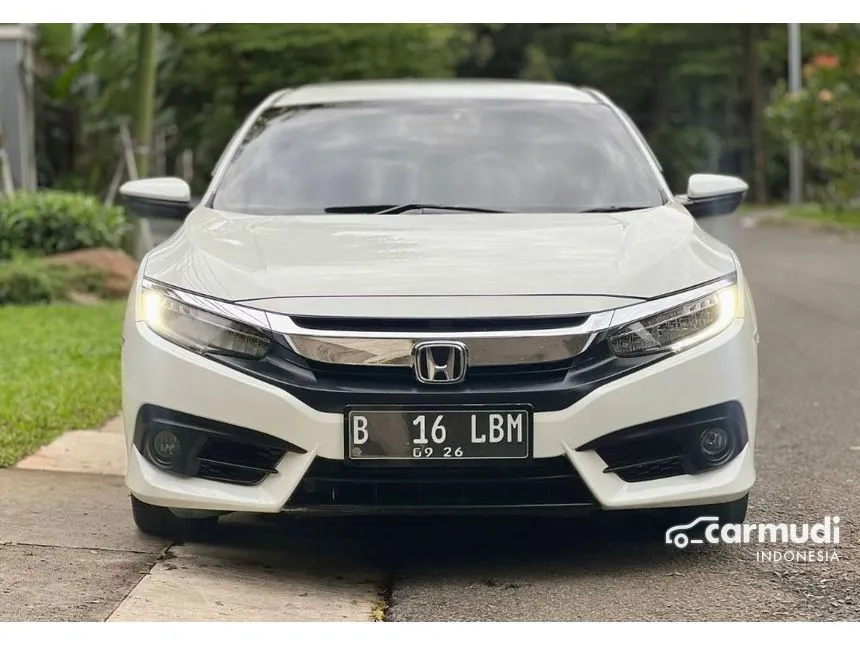 2016 Honda Civic ES Sedan