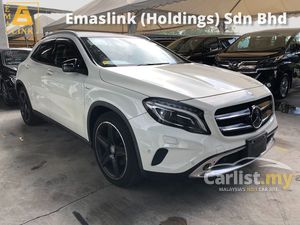 2014 Mercedes-Benz GLA250 2.0 4MATIC Panaromic Roof Camera 7Speed
