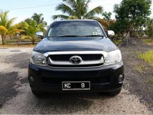 2010 Toyota Hilux 2.5 G Pickup Truck DIESEL TURBO WITH CANOPY FAST DEAL!