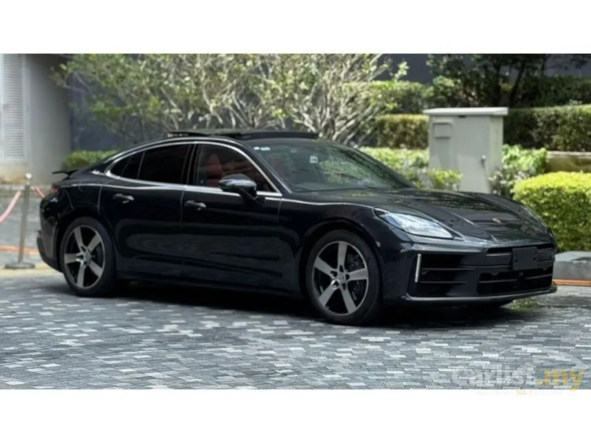 2024 Porsche Panamera Hatchback