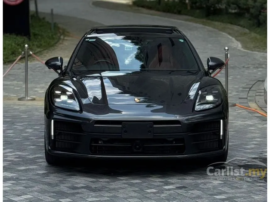 2024 Porsche Panamera Hatchback