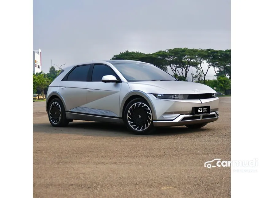 2023 Hyundai IONIQ 5 Signature Standard Range SUV