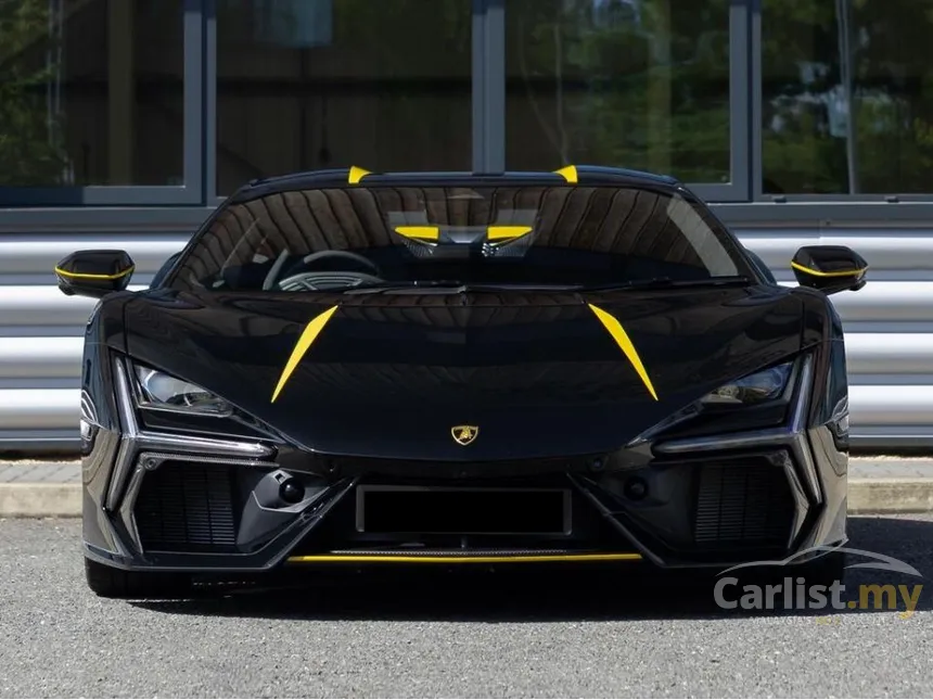 2025 Lamborghini Revuelto Coupe