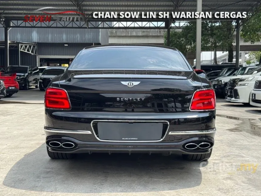 2021 Bentley Flying Spur Mulliner Sedan