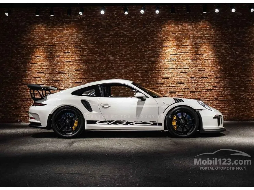 2016 Porsche 911 GT3 RS Coupe