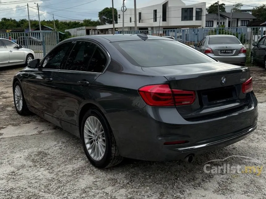 2017 BMW 318i Luxury Sedan