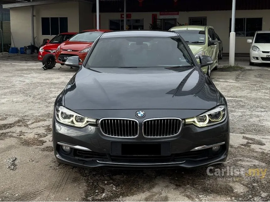 2017 BMW 318i Luxury Sedan