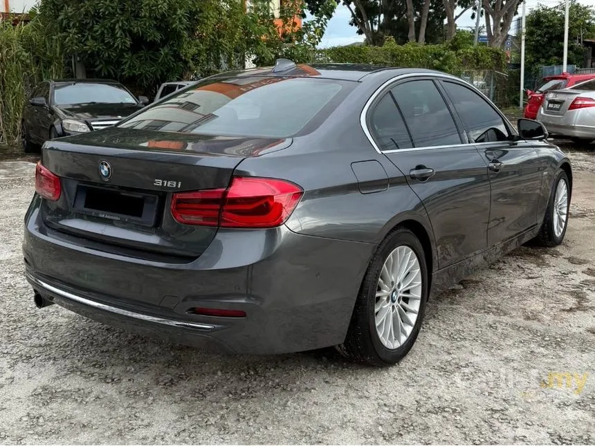2017 BMW 318i Luxury Sedan