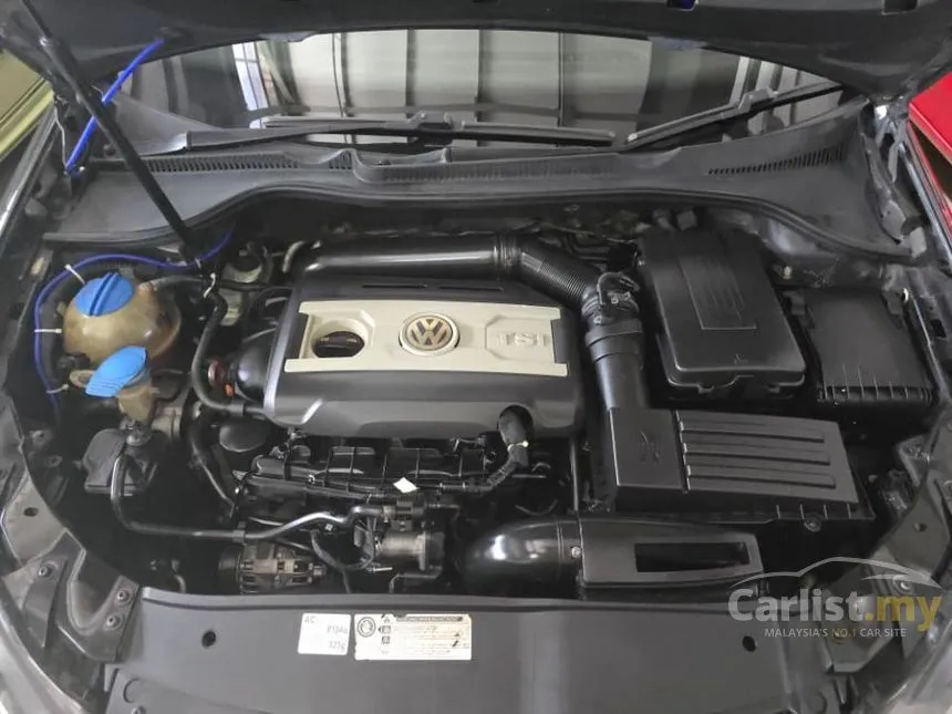 2011 Volkswagen Golf GTI Hatchback