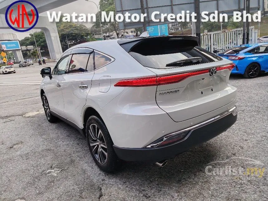 2025 Toyota Harrier Luxury SE SUV