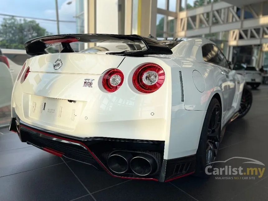 2018 Nissan GT-R Prestige Coupe