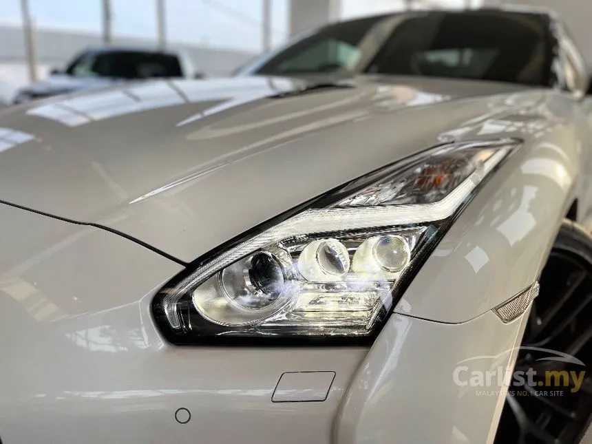 2018 Nissan GT-R Prestige Coupe