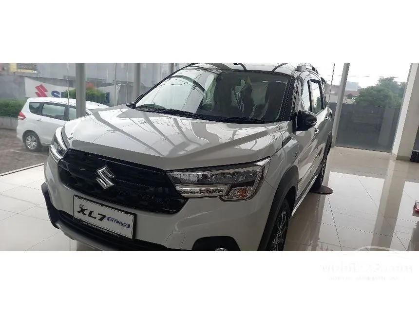 Jual Mobil Suzuki XL7 2024 Alpha Hybrid 1.5 di Jawa Barat Automatic SUV Putih Rp 211.918.880