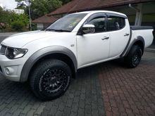 2012 Mitsubishi Triton 2.5 Standard Pickup Truck