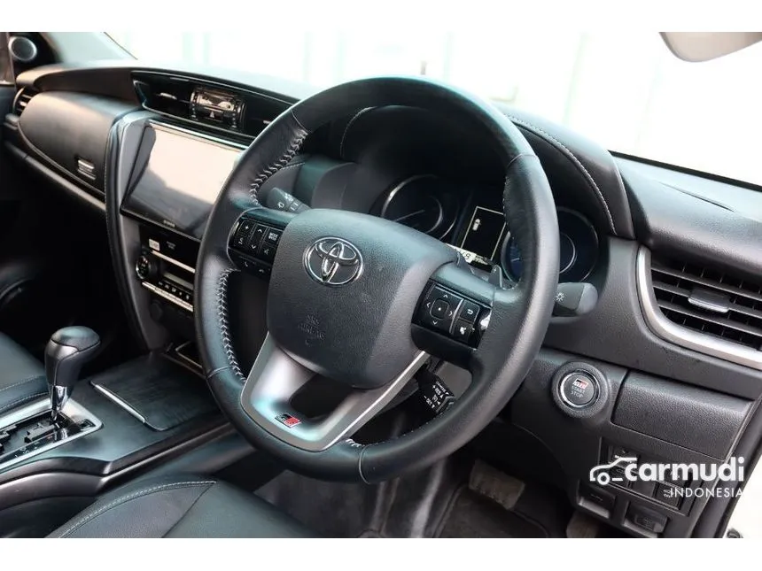 2023 Toyota Fortuner GR Sport 4X2 SUV