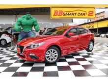 2014 Mazda 3 2.0 (ปี 14-17) E Sports Hatchback AT