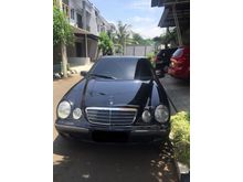 2001 Mercedes-Benz E260 2.6 Elegance Sedan