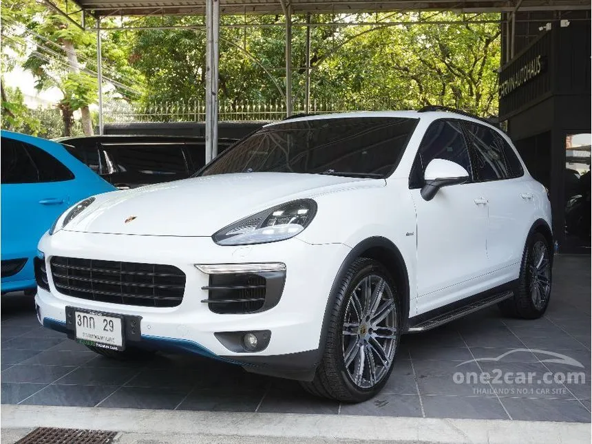2016 Porsche CAYENNE SUV