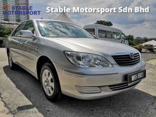 2002 Toyota Camry 2.4 V Sedan