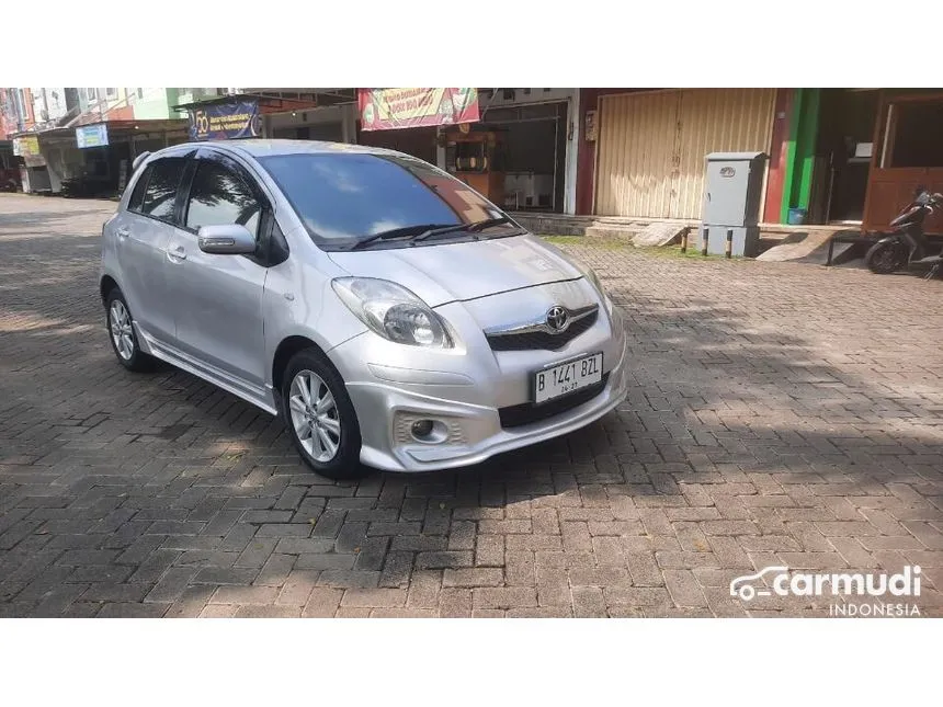 2012 Toyota Yaris E Hatchback