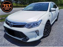 2016 Toyota Camry 2.5 Hybrid FULL SERVICE RECORD MILEAGE 29K UNDER WARRANTY Sedan