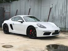 2017 Porsche 718 2.5 Cayman S Like new car