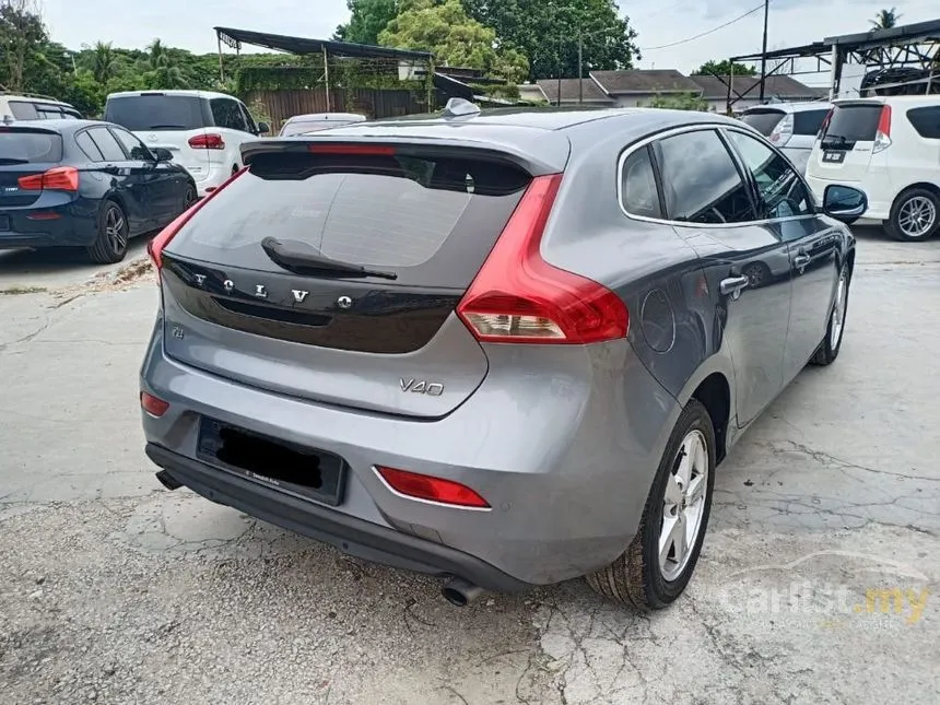 2017 Volvo V40 T5 Hatchback