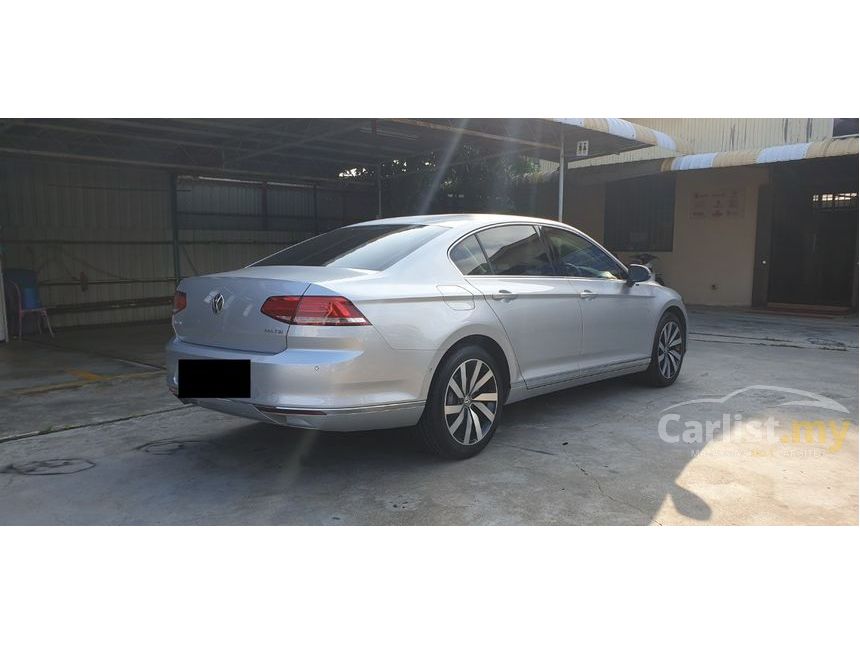 Volkswagen Passat 2018 280 TSI Comfortline 1.8 in Penang 