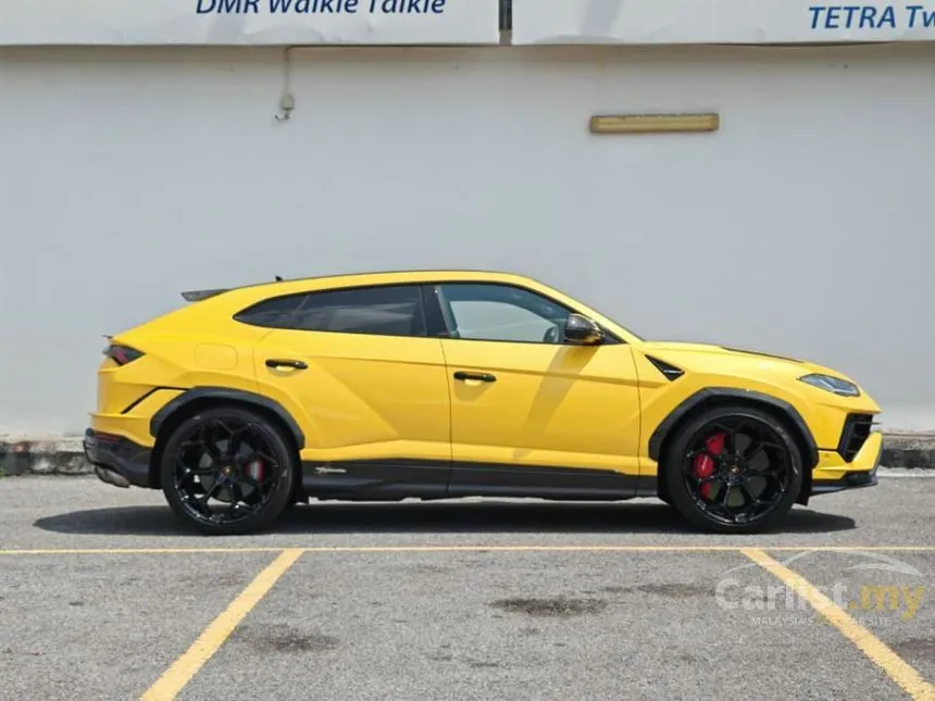 2023 Lamborghini Urus Performante SUV