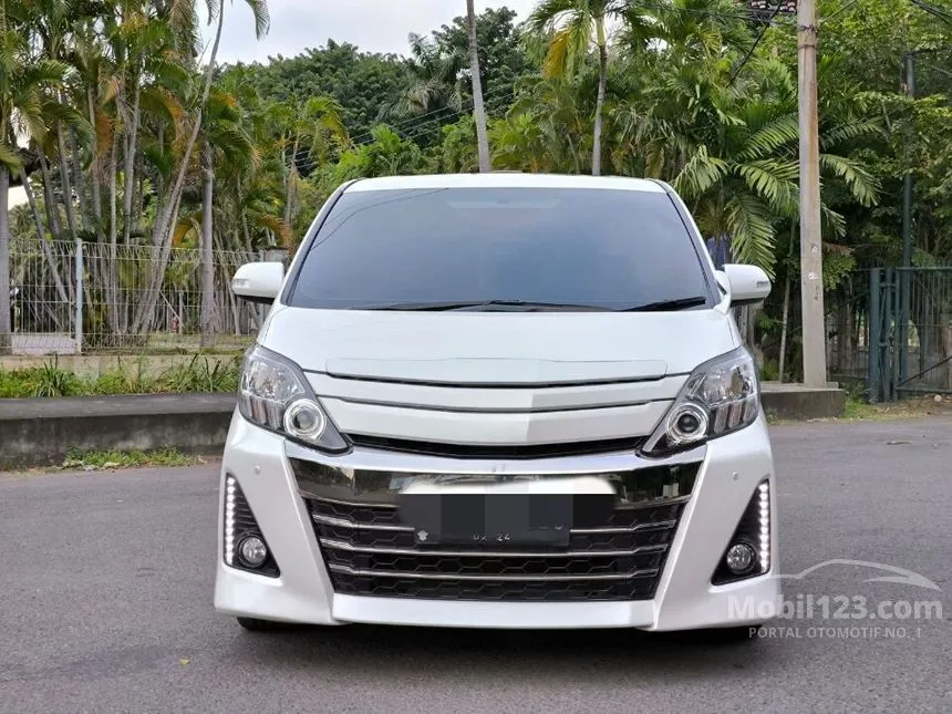 Jual Mobil Toyota Alphard 2013 GS 2.4 di Jawa Timur Automatic MPV Putih Rp 345.000.003