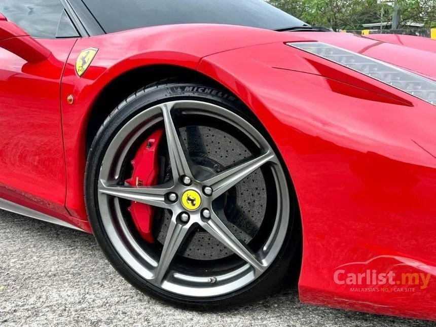 2011 Ferrari 458 Italia Coupe