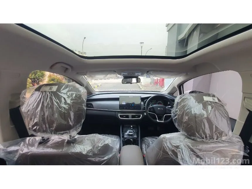 2025 BYD M6 Superior Captain 6-seater MPV