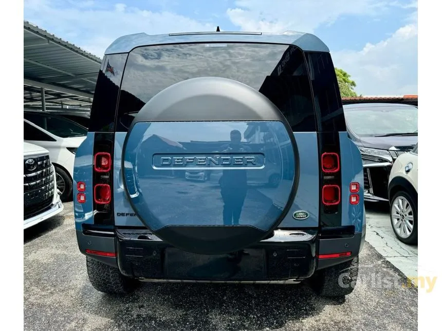 2022 Land Rover Defender 110 P300 SUV
