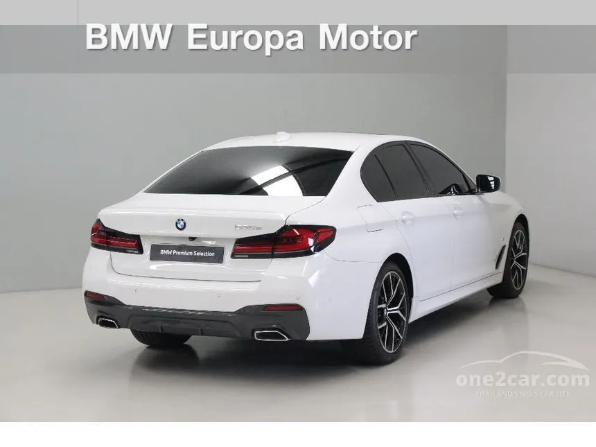 2021 BMW 530e M Sport Sedan