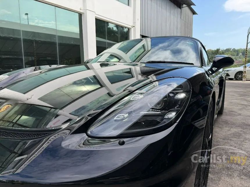 2022 Porsche 718 Spyder Convertible