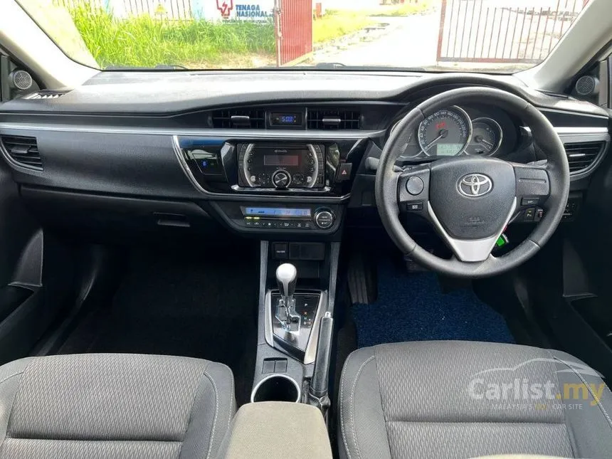2015 Toyota Corolla Altis E Sedan