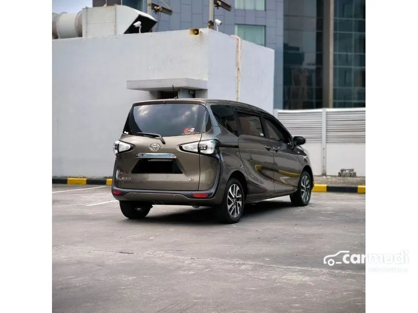 2017 Toyota Sienta V MPV
