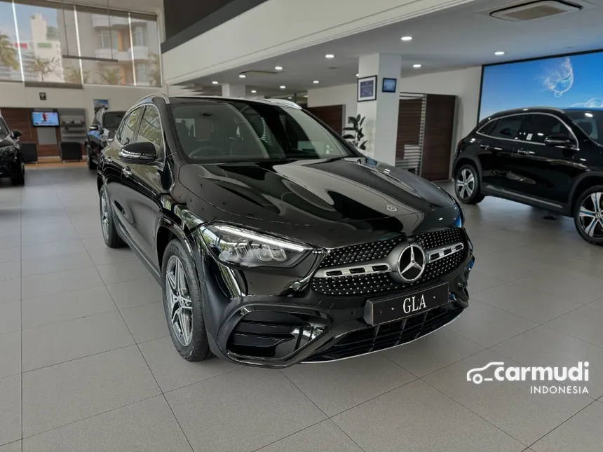 2024 Mercedes-Benz GLA200 AMG Line SUV