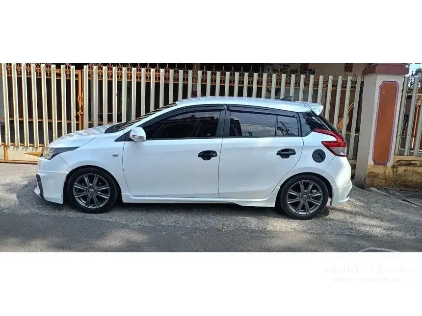 Jual Mobil Toyota Yaris 2016 G 1.5 di Jawa Timur Automatic Hatchback Putih Rp 107.500.000