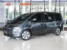 2022 Hyundai Staria 2.2 (ปี 21-28) SEL Van