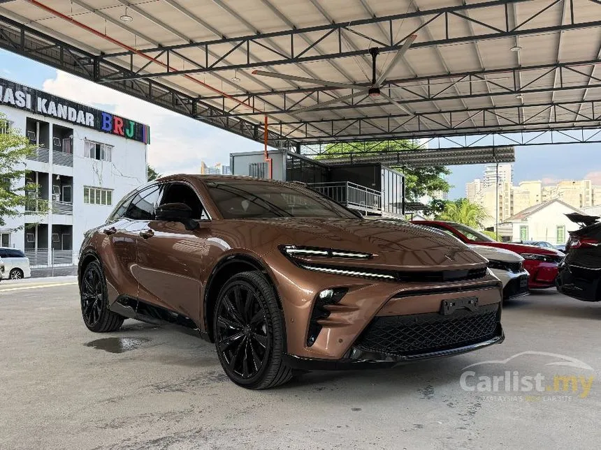 2024 Toyota Crown Sport Z PHEV SUV