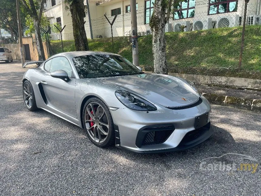 2022 Porsche 718 Cayman GT4 Coupe