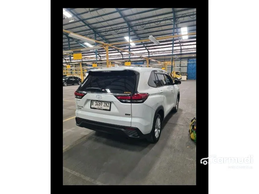 2023 Toyota Kijang Innova Zenix V (Premium Color) MPV