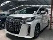 Recon 2019 Toyota Alphard 2.5 G S C Package MPV (Alpine Infotainment System And Rear Roof Monitor) (Blind Spot Monitor) (Black Leather Seats)