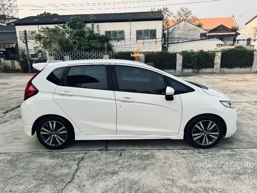 2015 Honda JAZZ SV+ Hatchback