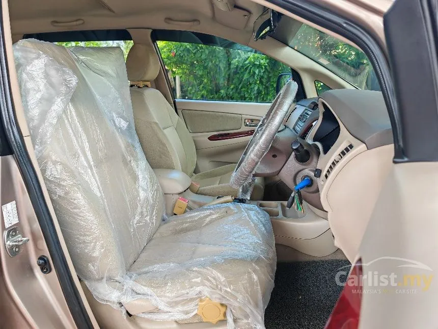 2005 Toyota Innova G MPV