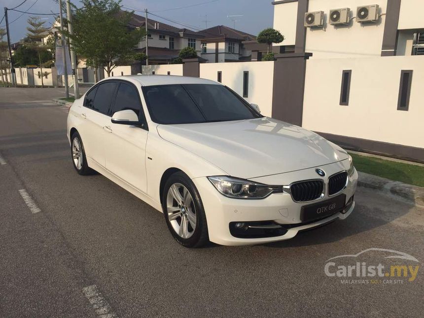 BMW 320i 2013 Sport Line 2.0 in Johor Automatic Sedan 