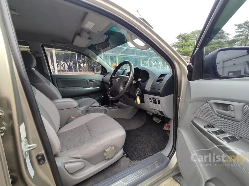 2010 Toyota Hilux G Dual Cab Pickup